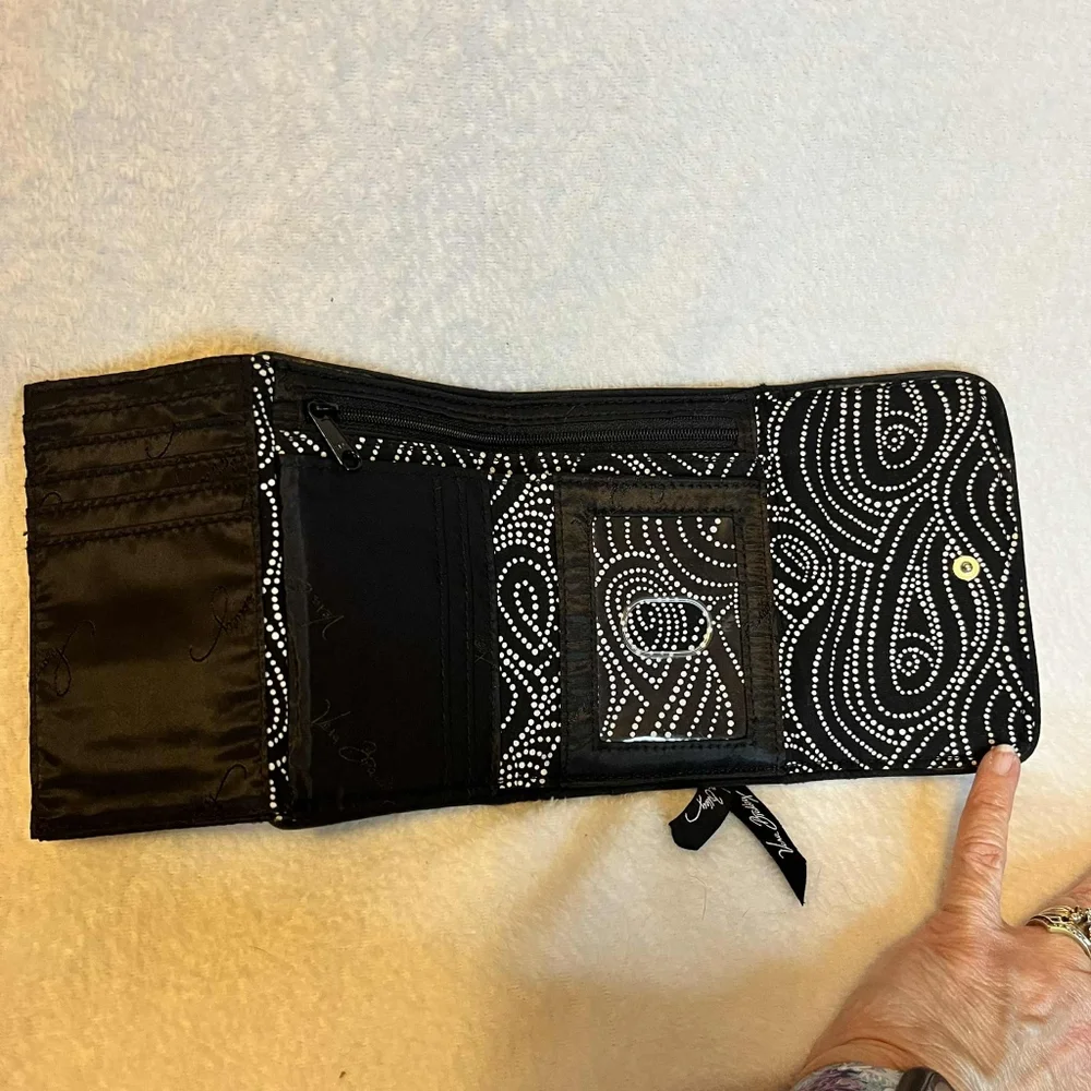 Vera Bradley Northern Lights Fall 2016 Pattern Trifold Wallet - Picture 9 of 13